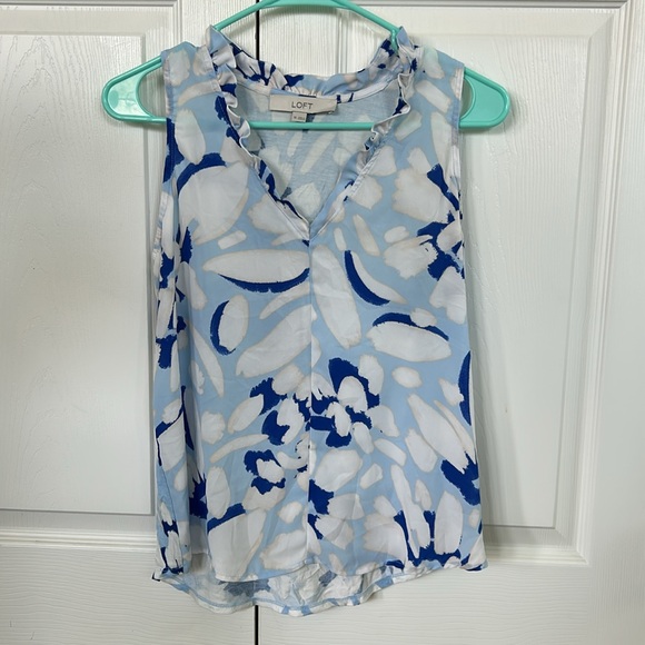 LOFT Women’s XS Blue and White Patterned Tank Top - Picture 4 of 6